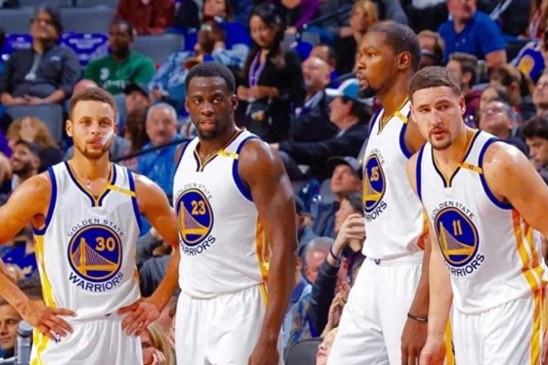 勇士王朝的主要?jiǎng)?chuàng)造者是誰(shuí)？