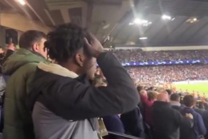 speed在曼城球迷區(qū)假裝悲傷，賽后與呂迪格見面